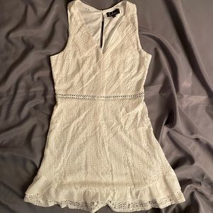 LULU’S White lace sleeveless mini dress worn once